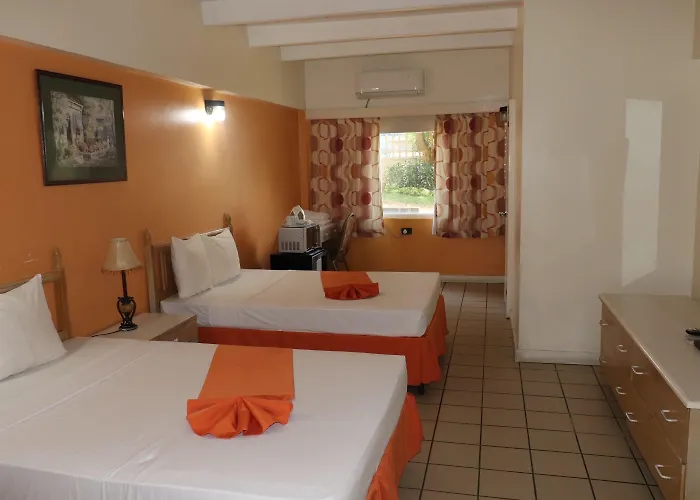 Pineapple Court Ocho Rios
