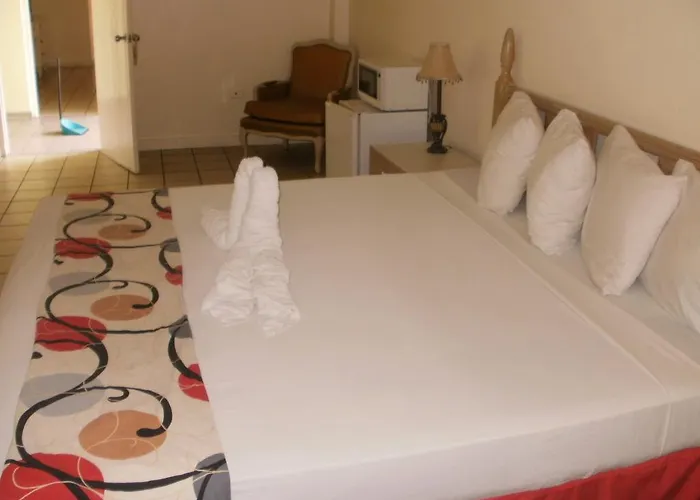 Pineapple Court Ocho Rios