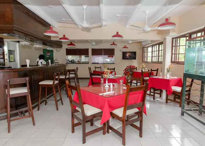 Pineapple Court